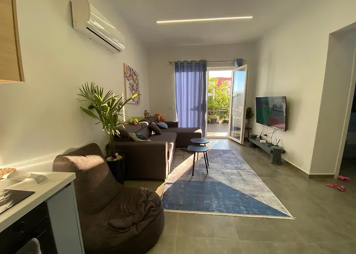 Premium , Golem (Tirana)